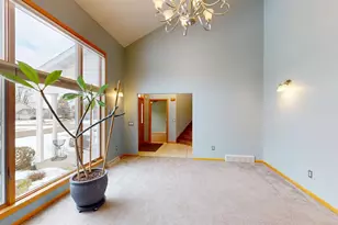 2112 W 3rd St, Marshfield, WI 54449 - Photo 13