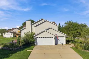 2112 W 3rd St, Marshfield, WI 54449 - Photo 7