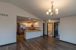 910 Morning Star Ln, Plover, WI 54467 - Photo 9