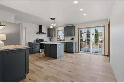 2825 Leahy Avenue, Stevens Point, WI 54481 - Photo 13