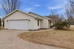 2825 Leahy Ave, Stevens Point, WI 54481 - Photo 5