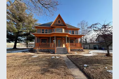 202 E Garfield Avenue, Marion, WI 54950 - Photo 1