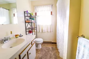 528 N Hume Ave, Marshfield, WI 54449 - Photo 9