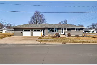 1541 E G Street, Wisconsin Rapids, WI 54494 - Photo 1