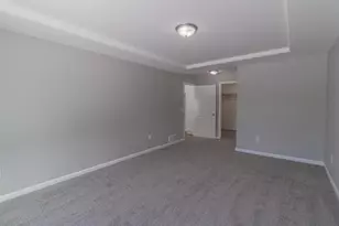 860 Torrey Pnes Wy, Plover, WI 54467 - Photo 11