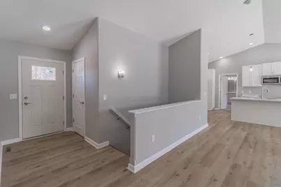 860 Torrey Pines Way, Plover, WI 54467 - Photo 3