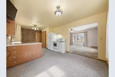 1604 W 7th Street, Marshfield, WI 54449 - Photo 7