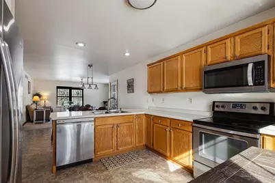 1016 Wildwood Drive, Stevens Point, WI 54482 - Photo 7