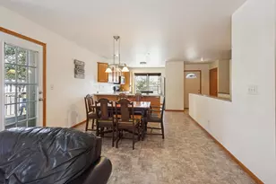 1016 Wildwood Dr, Stevens Point, WI 54482 - Photo 15