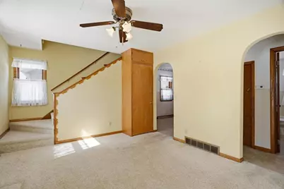 1113 E 4th Street, Marshfield, WI 54449 - Photo 5