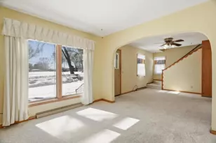 1113 E 4th St, Marshfield, WI 54449 - Photo 9