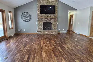 8268 Heggelund Ln, Marshfield, WI 54449 - Photo 5