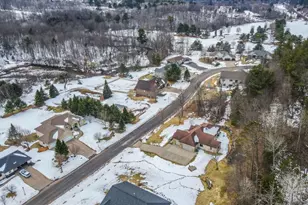 1806 Eagle Valley Ln, Wausau, WI 54403 - Photo 5