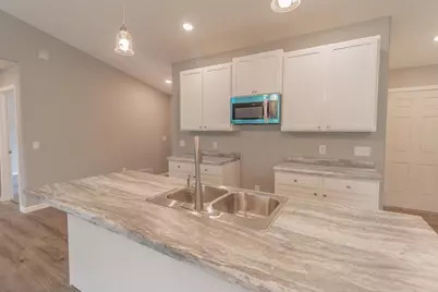 5572 Forest Creek Road, Stevens Point, WI 54482 - Photo 7