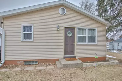 1120 S 15th Avenue, Wausau, WI 54401 - Photo 3