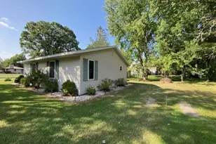 300 Kuhlmann Ave, Hatley, WI 54440 - Photo 19