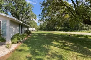 300 Kuhlmann Ave, Hatley, WI 54440 - Photo 17