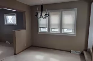 1914 Emerson St, Wausau, WI 54403 - Photo 5