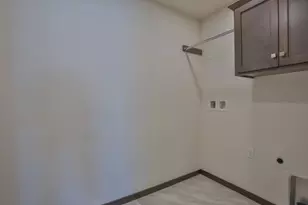 1501 E 23rd St, Marshfield, WI 54449 - Photo 7