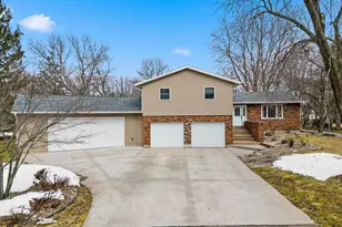 1611 N Broadway Ave, Marshfield, WI 54449 - Photo 3