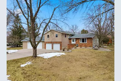 1611 N Broadway Avenue, Marshfield, WI 54449 - Photo 1