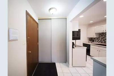 3625 N 6th Street #Unit 302, Wausau, WI 54403 - Photo 3