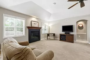 4277 Windsong Pl, Plover, WI 54467 - Photo 9