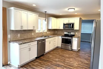 1105 Ridge Road, Marshfield, WI 54449 - Photo 11