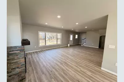 1305 E 6th Street, Merrill, WI 54452 - Photo 3