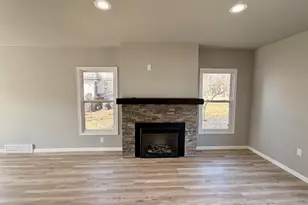 1305 E 6th St, Merrill, WI 54452 - Photo 5