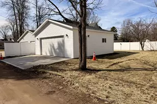 1305 E 6th St, Merrill, WI 54452 - Photo 29