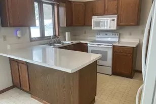 912 Duchac St, Antigo, WI 54409 - Photo 3