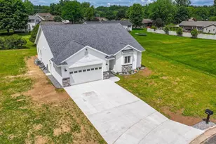 1030 Michele Ct, Port Edwards, WI 54469 - Photo 5