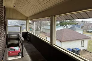 304 E 10th St, Marshfield, WI 54449 - Photo 11