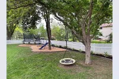 1012 W Chapel Street, Marshfield, WI 54449 - Photo 11