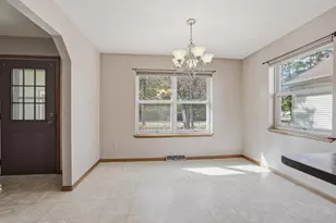 3600-3602 Yvonne Dr, Stevens Point, WI 54481 - Photo 7