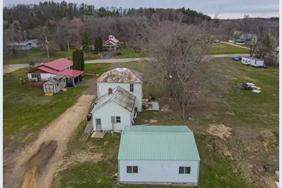 7045 Hamlet Avenue, Sparta, WI 54656 - Photo 3