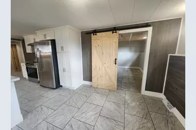 225 W 28th Street, Marshfield, WI 54449 - Photo 9