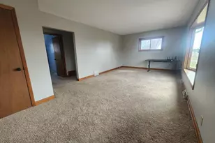 225 W 28th St, Marshfield, WI 54449 - Photo 15