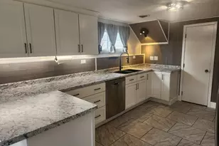 225 W 28th St, Marshfield, WI 54449 - Photo 5