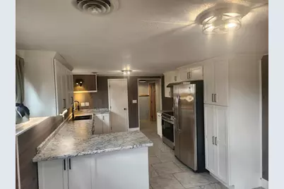 225 W 28th Street, Marshfield, WI 54449 - Photo 3