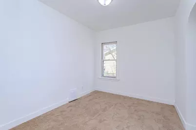 814 N 2nd Avenue, Wausau, WI 54401 - Photo 9