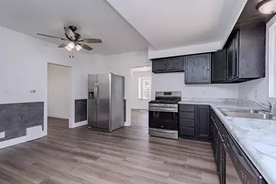 814 N 2nd Avenue, Wausau, WI 54401 - Photo 5