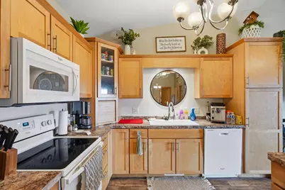 1709 N Hume Avenue, Marshfield, WI 54449 - Photo 5