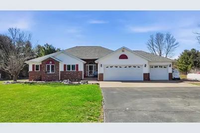 11712 Eisenhower Drive, Chili, WI 54420 - Photo 1
