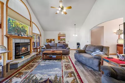 11712 Eisenhower Drive, Chili, WI 54420 - Photo 7