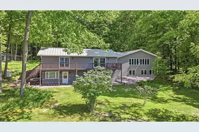 E1517 W Johnson Road, Iola, WI 54945 - Photo 3