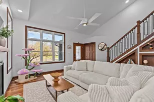 1350 Crimson Ct, Plover, WI 54467 - Photo 5