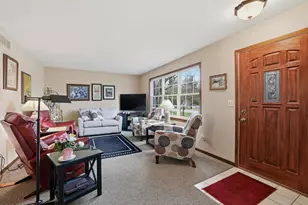 2601 Plover Springs Dr, Plover, WI 54467 - Photo 5