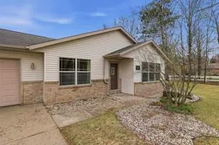 1701 Schiller Dr, Stevens Point, WI 54482 - Photo 3